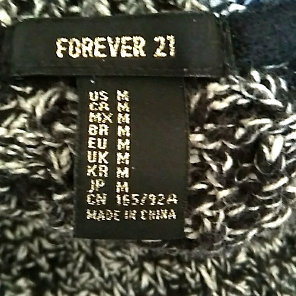 Forever 21 Womans Knit Sweater - Picture 8 of 8